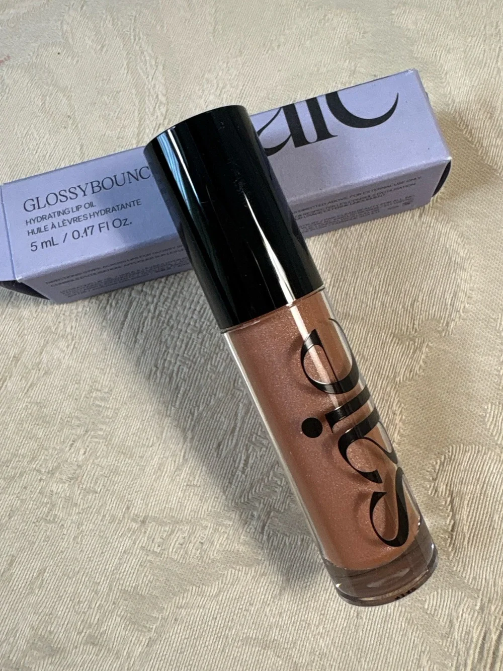 Saie Glossy Bounce Lipgloss in Shake BNIB